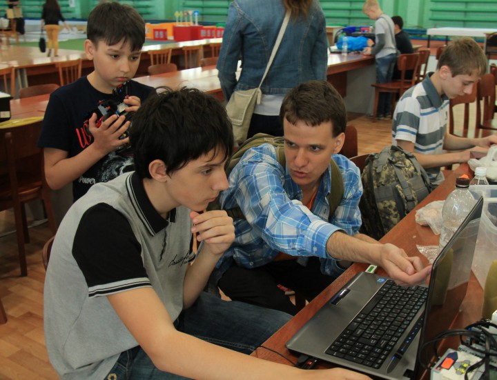 Консультации по робототехнике и 3D-моделированию