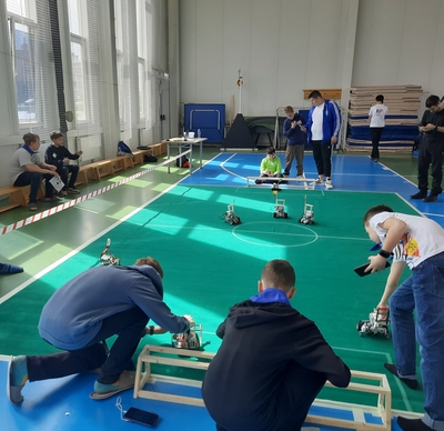 Секция "Робототехника" АЮИ